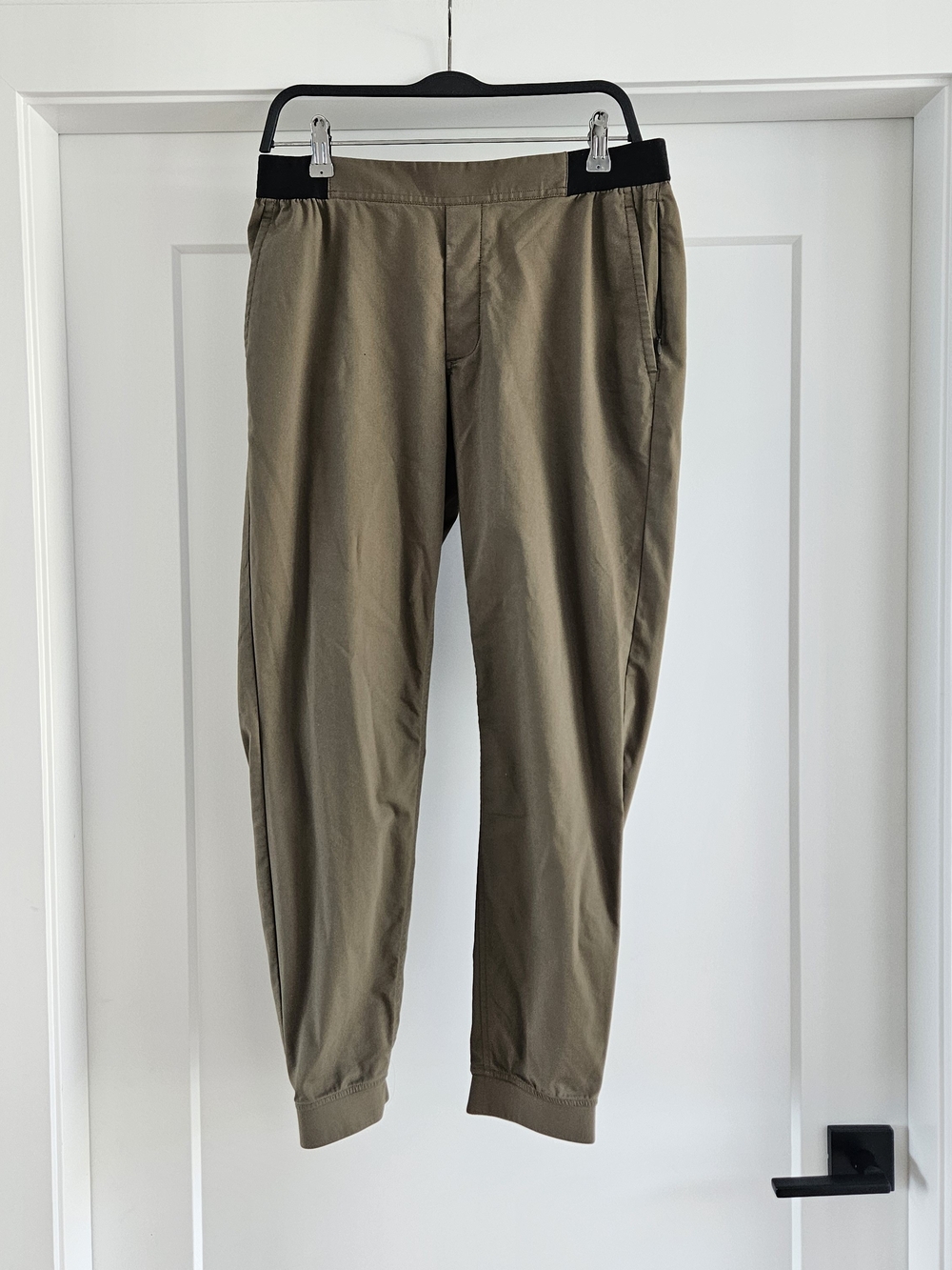 Kit and Ace Olive Green Men's Joggers with Black Elastic Waistband Sz 32W